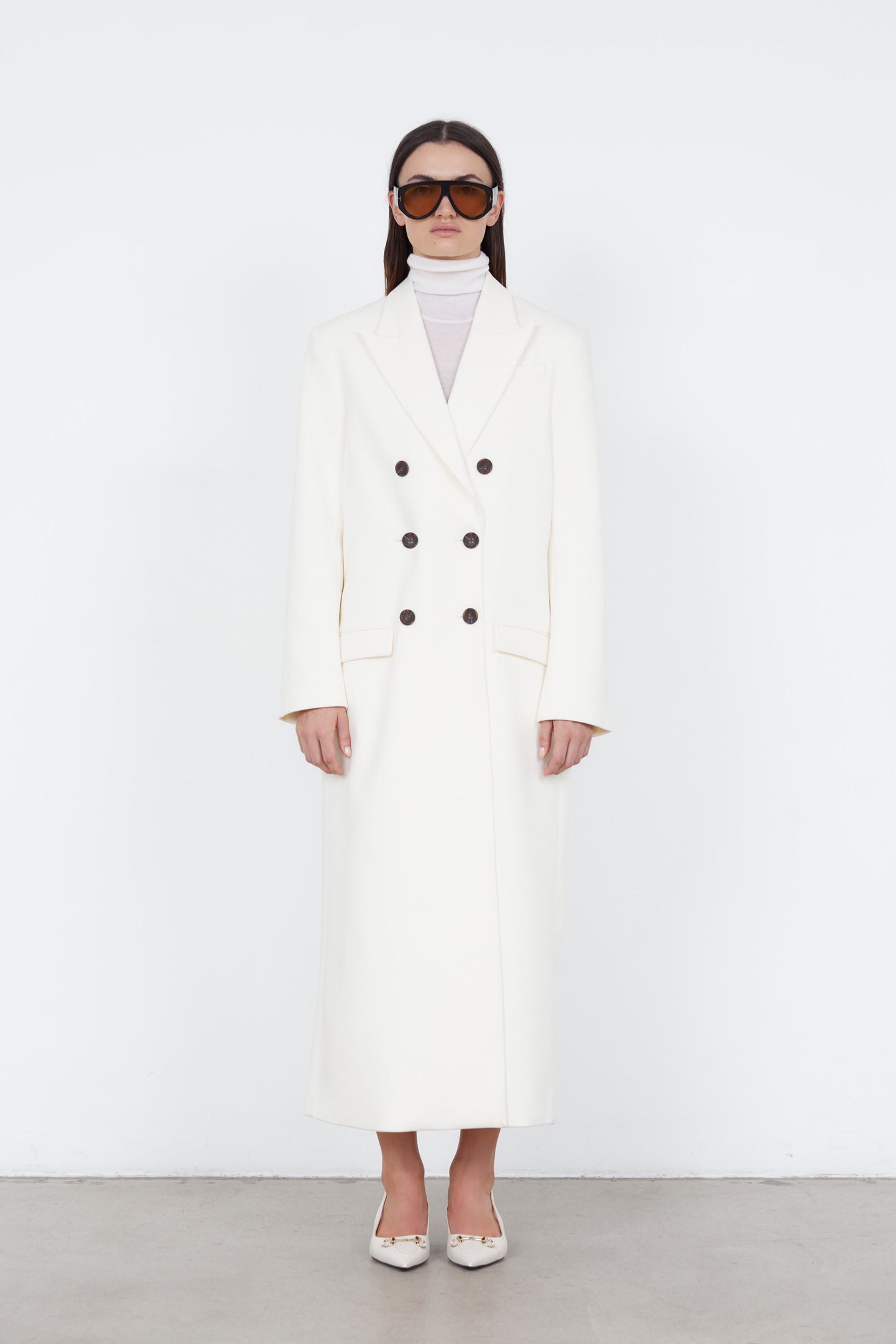 Ivory - Model
