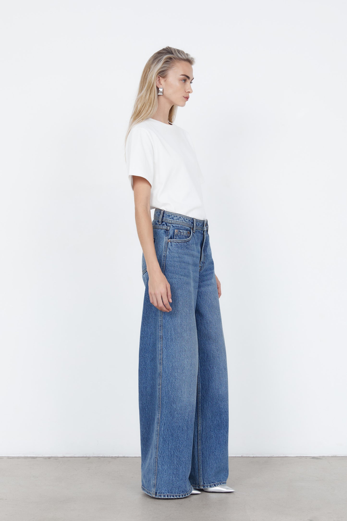 Wide Leg Jean