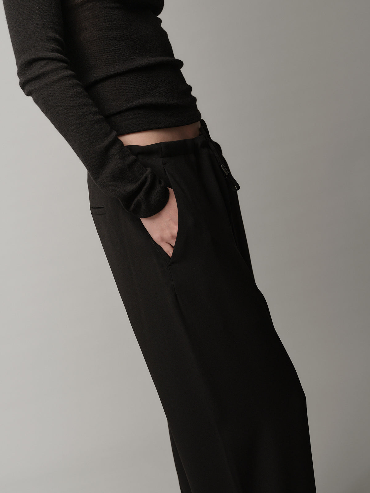 Crepe Drawstring Trouser