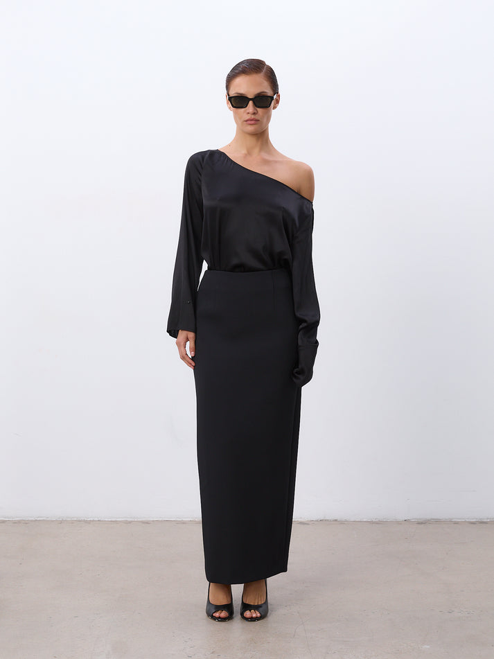 Black - Model